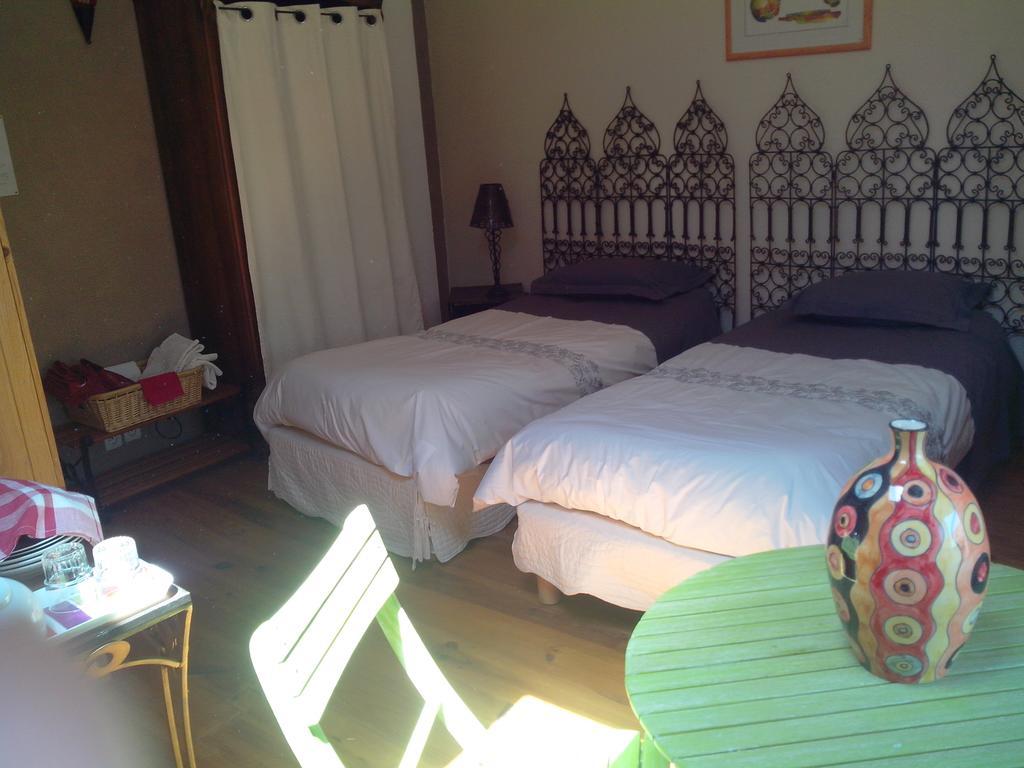 Bed and Breakfast Le Clos De La Source Le Bousquet-d'Orb Pokoj fotografie
