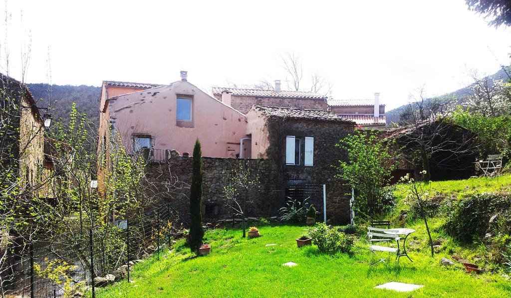 Bed and Breakfast Le Clos De La Source Le Bousquet-d'Orb Exteriér fotografie
